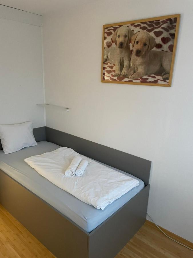 Lola Home Карловаць Екстер'єр фото